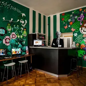 Art Hole Hostel Prag